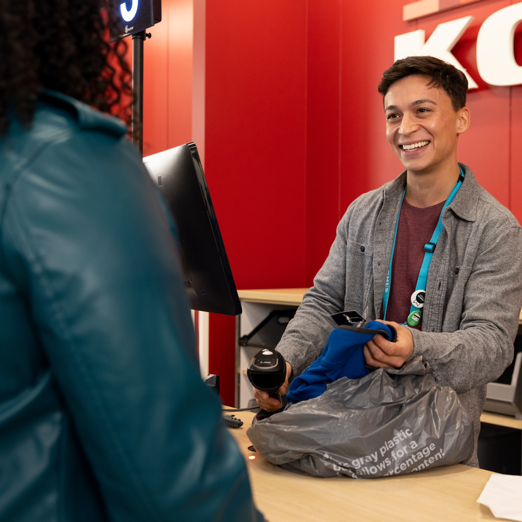 125944----Kohls-Checkout_CrystalLake_Store--2656